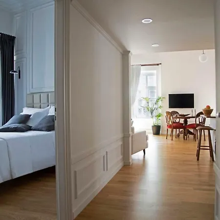 Four Streets - Luxury In