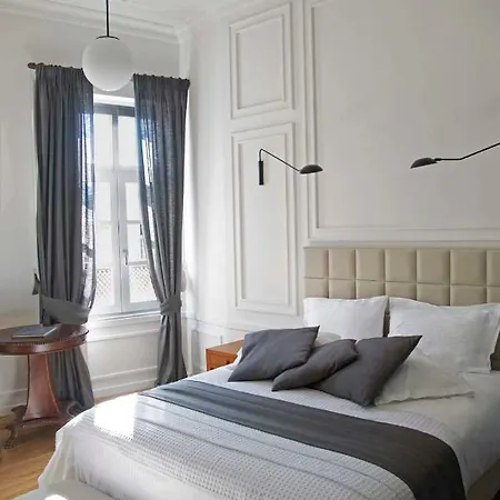 Διαμέρισμα Four Streets - Luxury In