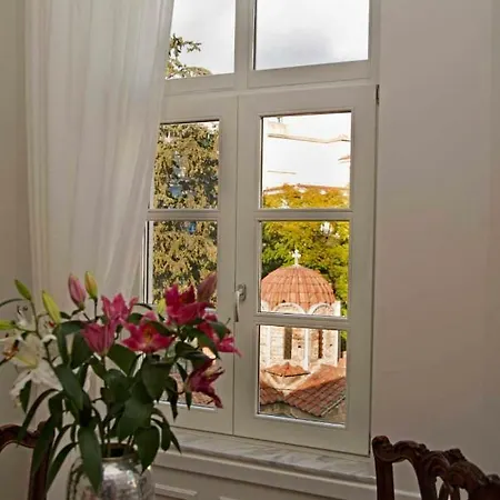 Four Streets - Luxury In