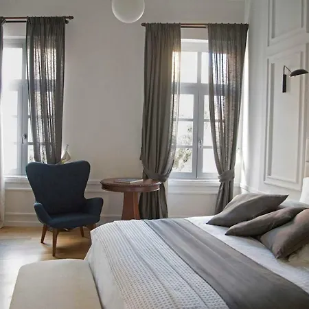 Four Streets - Luxury In